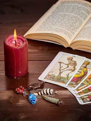 八字排盘表免费版下载 八字排盘大全？