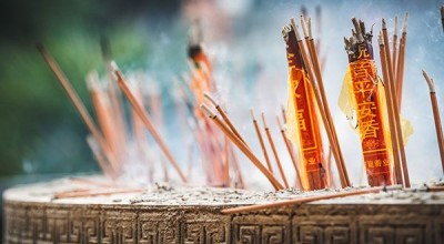 铁板八字排盘 铁板神数和八字？